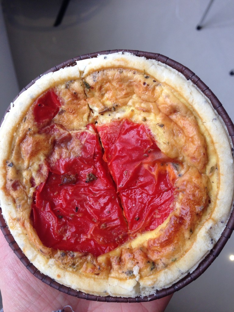 Roasted red pepper quiche