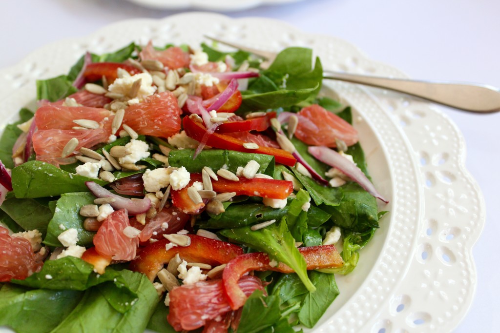 Spinach Salad with Pomelo & Pickled Red Onions