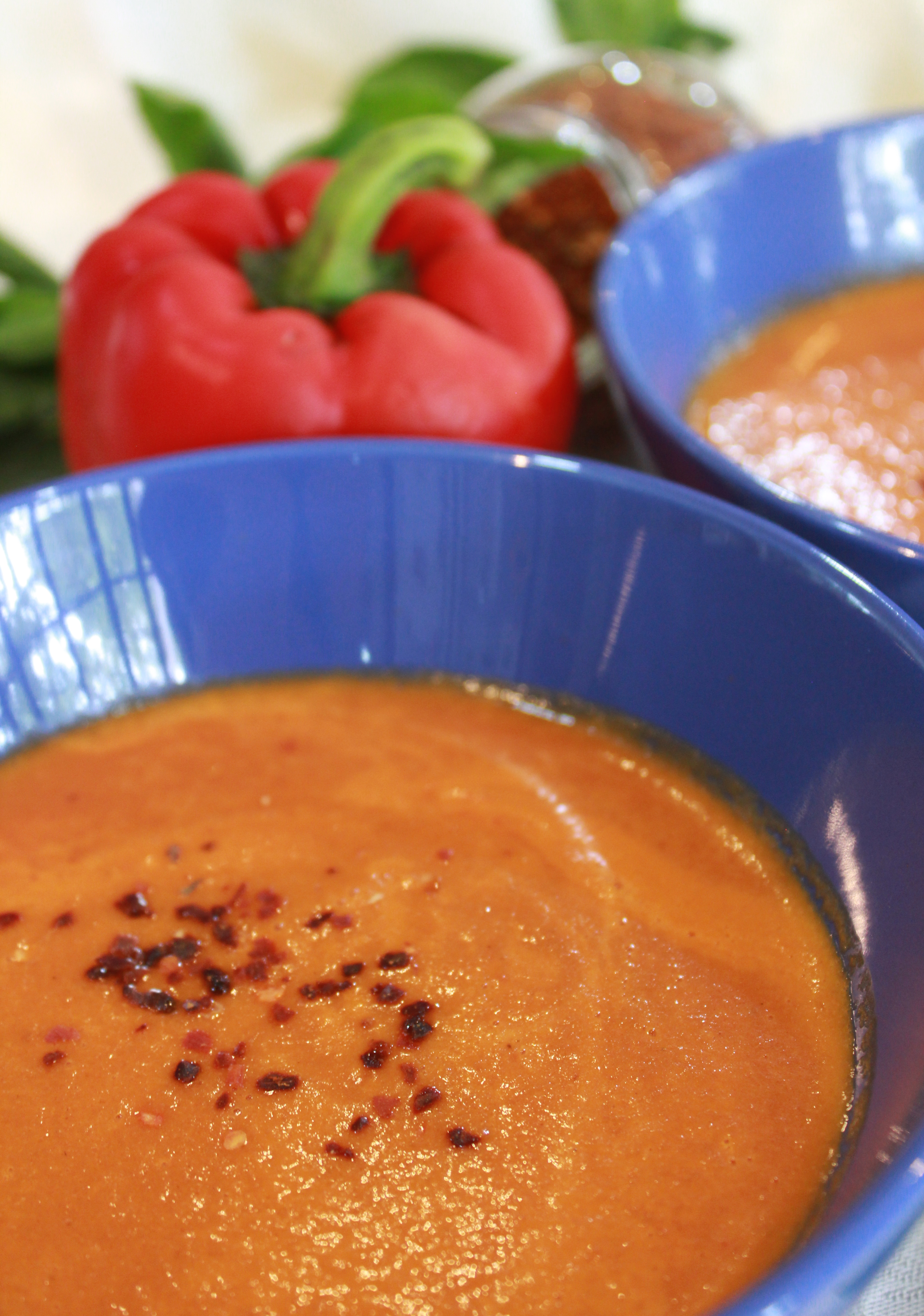 Creamy vegan roasted red pepper soup