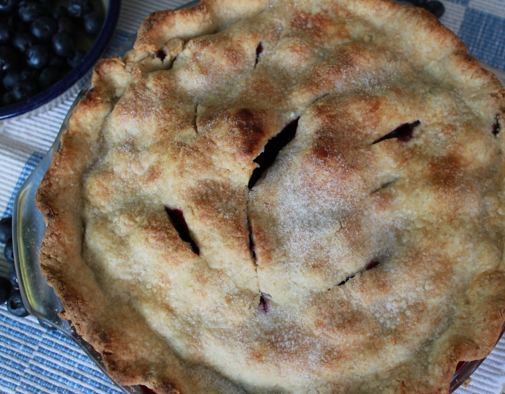 Blackberry & blueberry pie