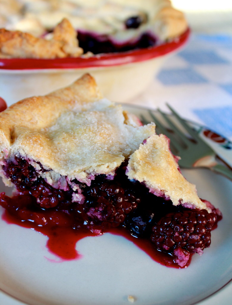 Blackberry & blueberry pie