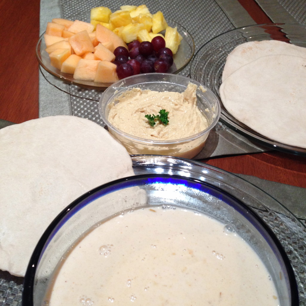 Coconut soup, hummus & pita bread