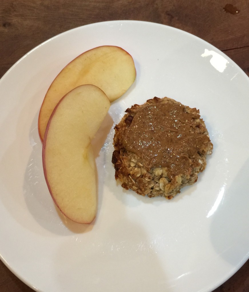 Banana oat cookie & apple slices