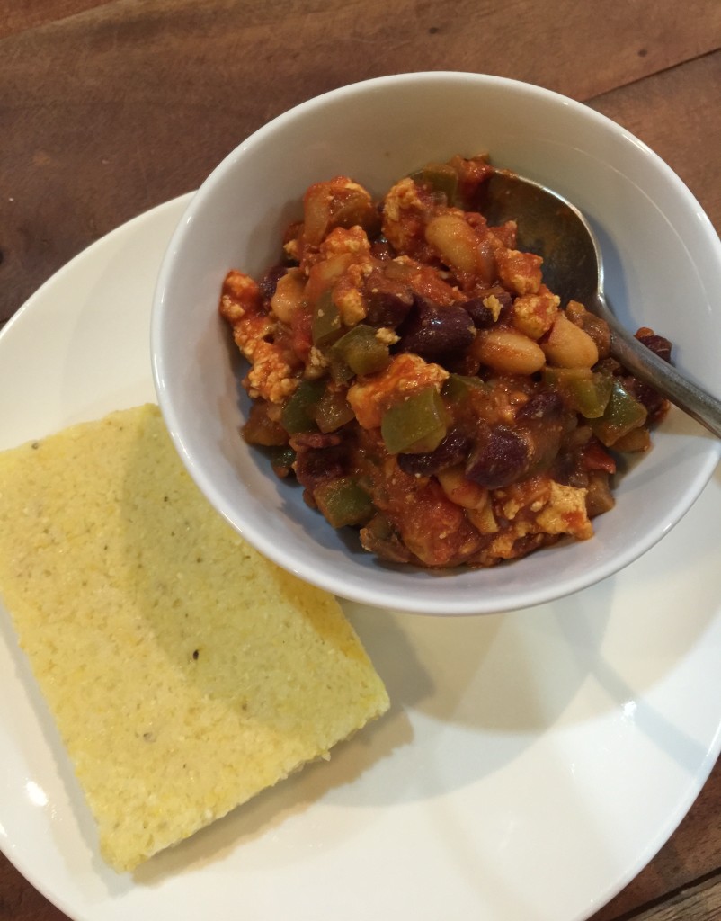 Tofu chili & polenta