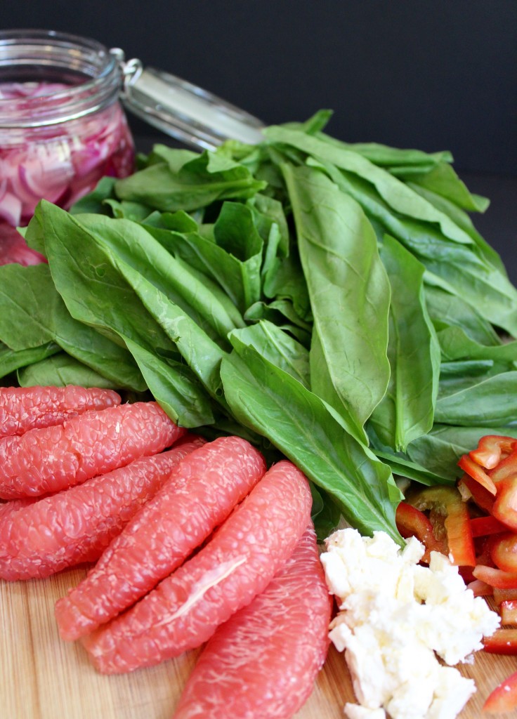 Spinach Salad with Pomelo & Pickled Red Onions