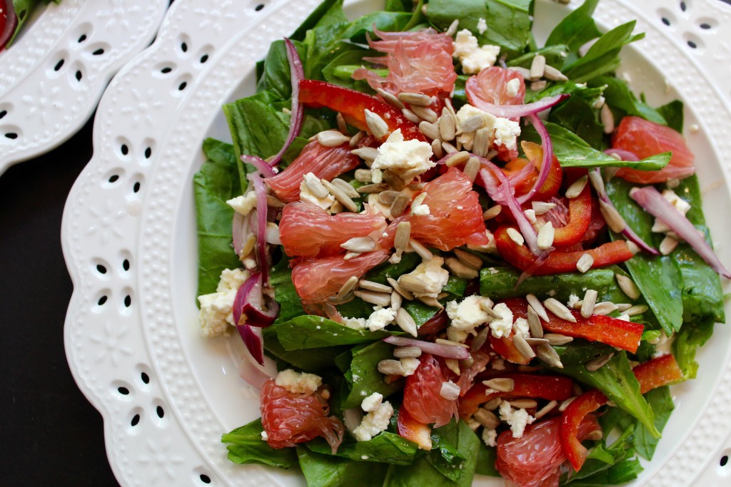 Spinach Salad with Pomelo & Pickled Red Onions