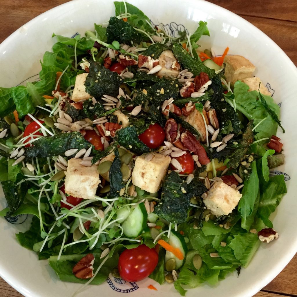 Salad with baked tofu