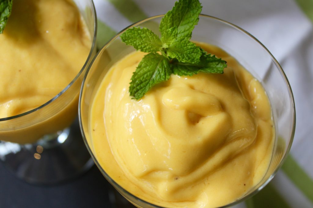 Mango Banana Smoothie