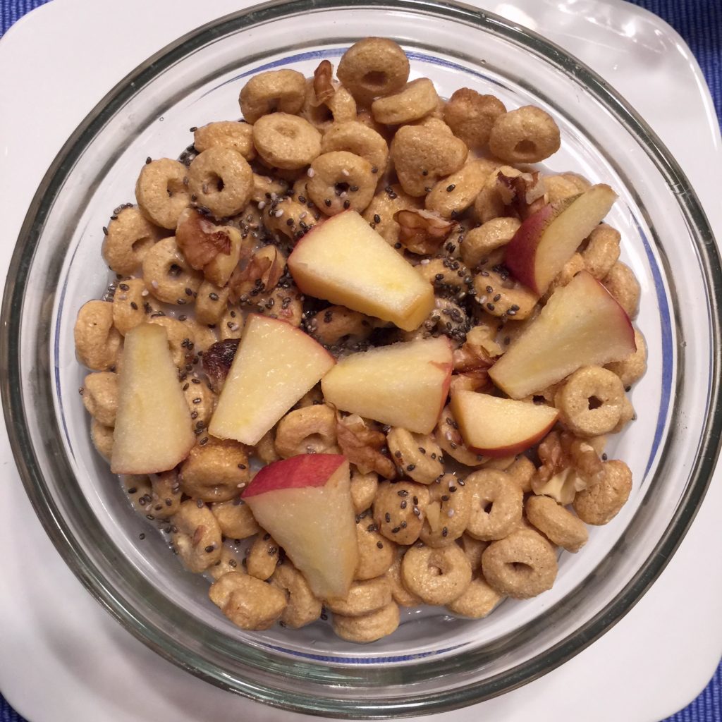 Cereal with chopped apples