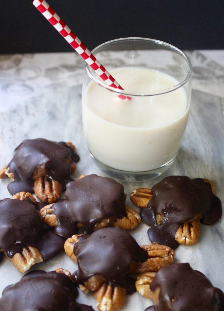 Vegan Pecan Turtles