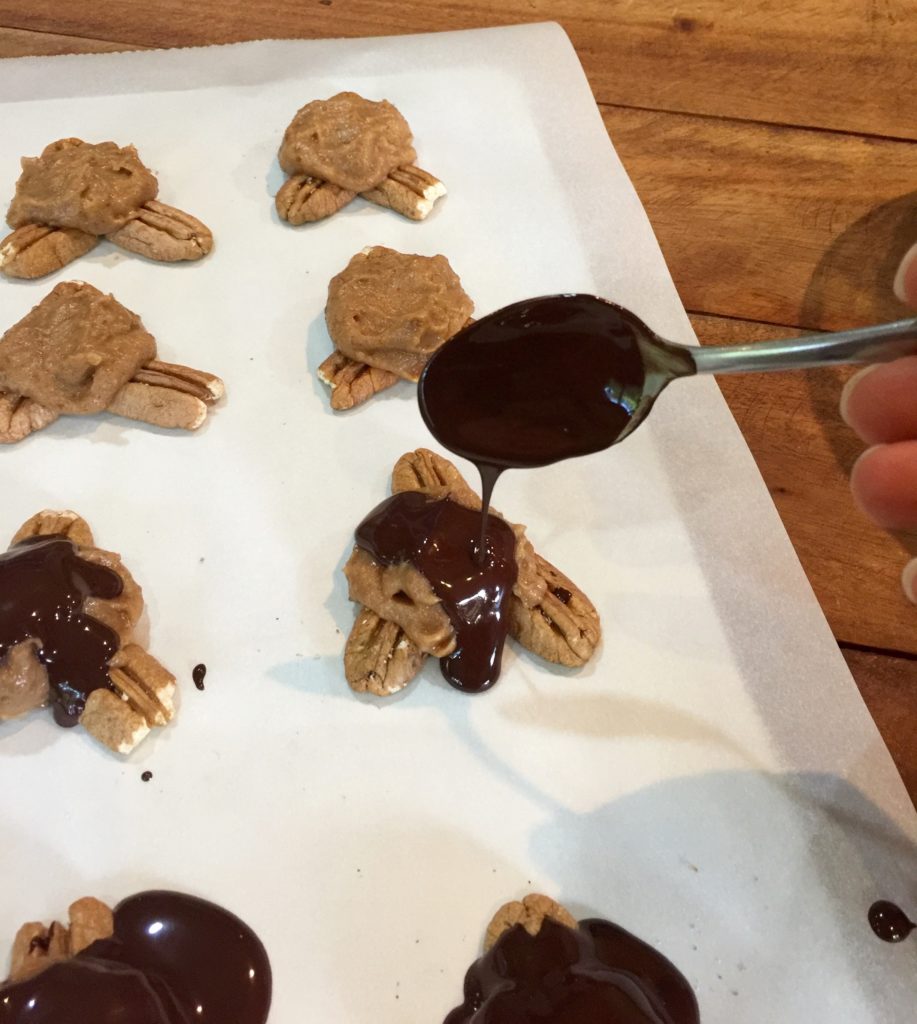 Vegan Pecan Turtles