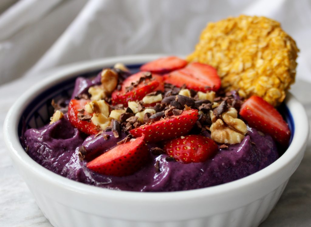 Blueberry Protein Smoothie Bowl