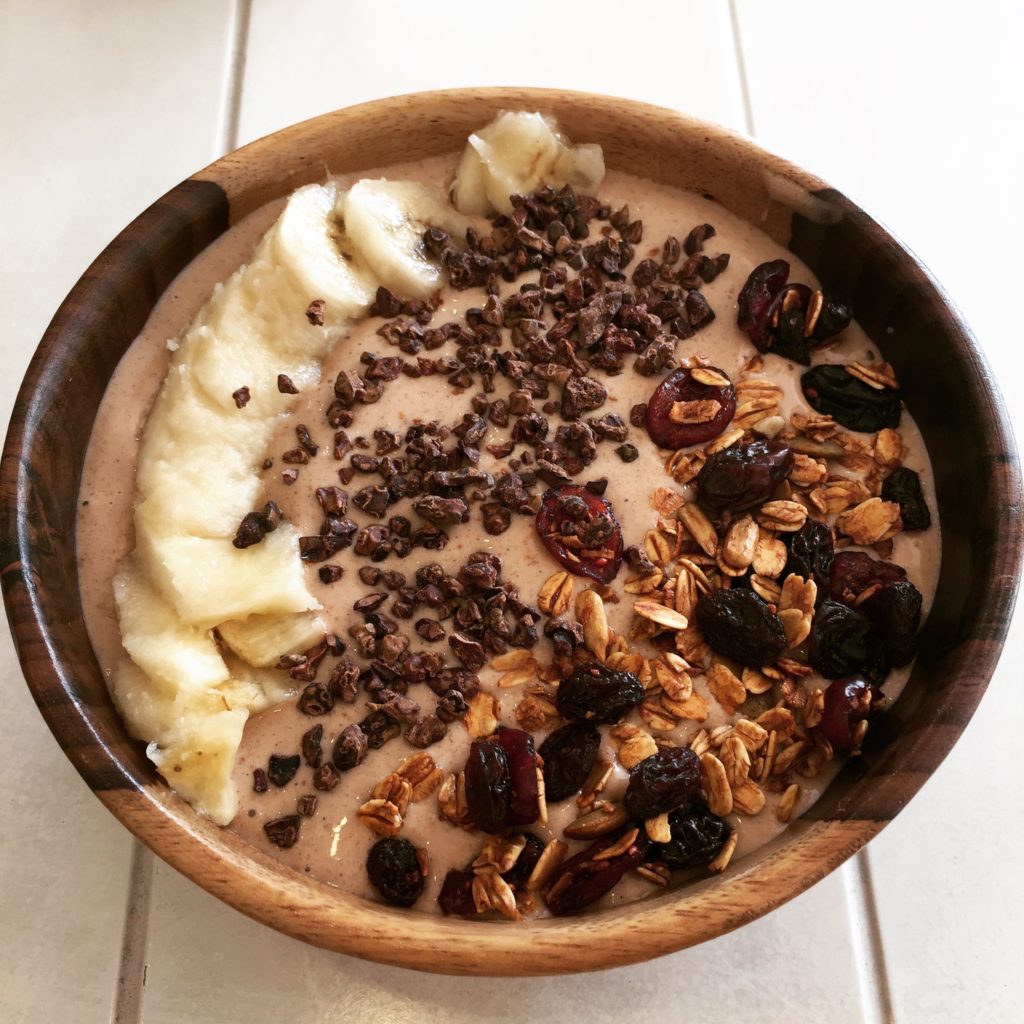 Chocolate almond butter smoothie bowl