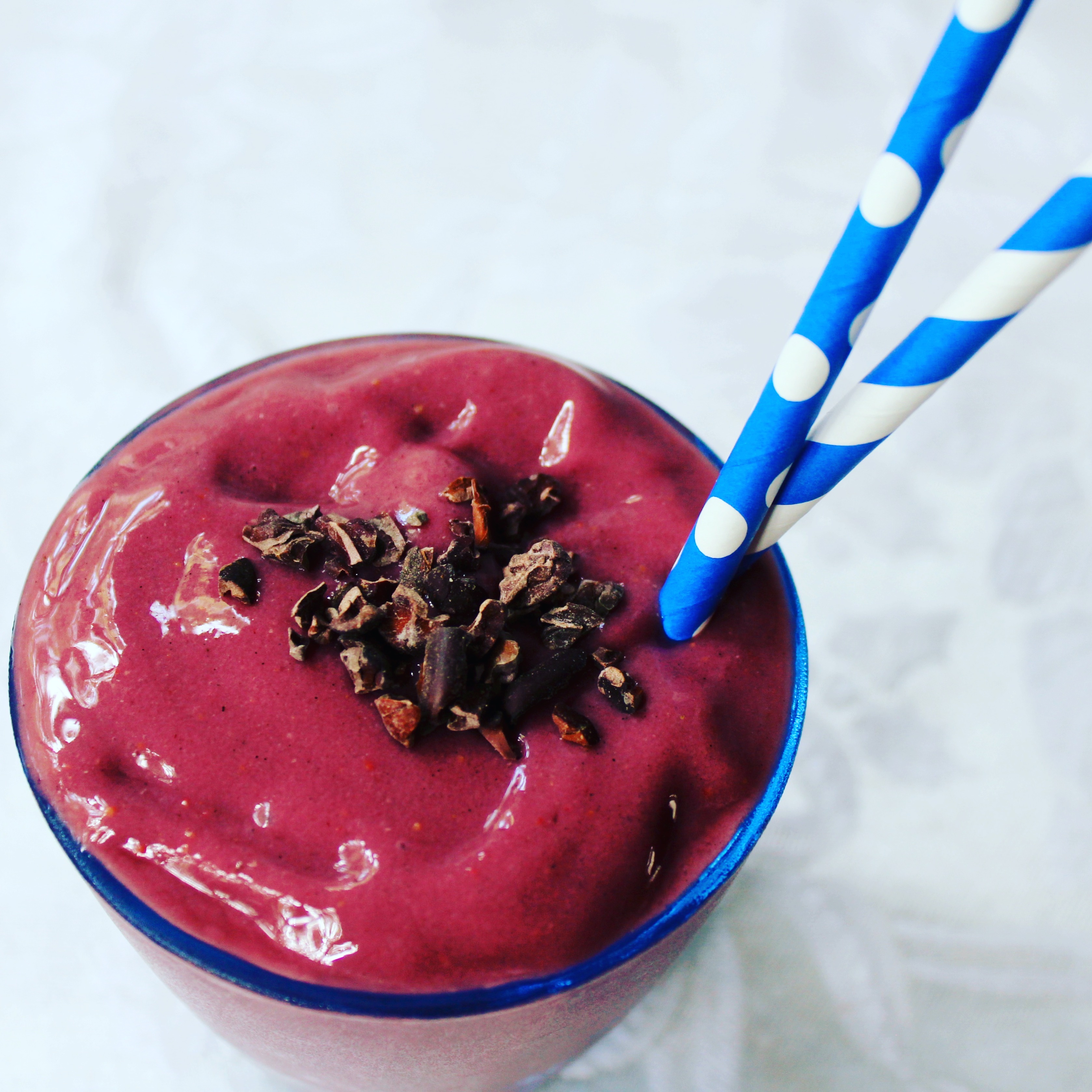 Raspberry papaya smoothie